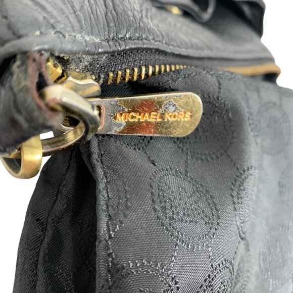 Michael Kors Camden Drawstring Tassel Bag Black Pebbled Leather - Picture 14 of 14